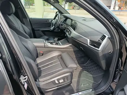 BMW X5 2022 года за 49 000 000 тг. в Костанай – фото 20
