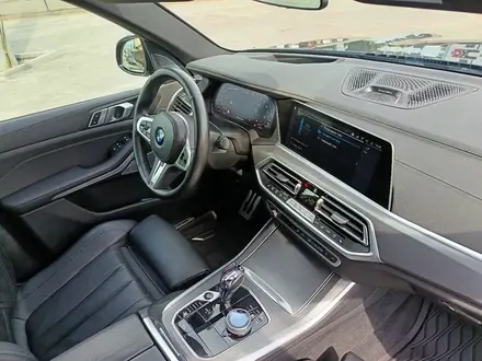 BMW X5 2022 года за 49 000 000 тг. в Костанай – фото 26