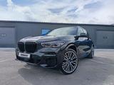 BMW X5 2022 года за 49 000 000 тг. в Костанай – фото 3