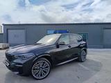BMW X5 2022 года за 49 000 000 тг. в Костанай – фото 4