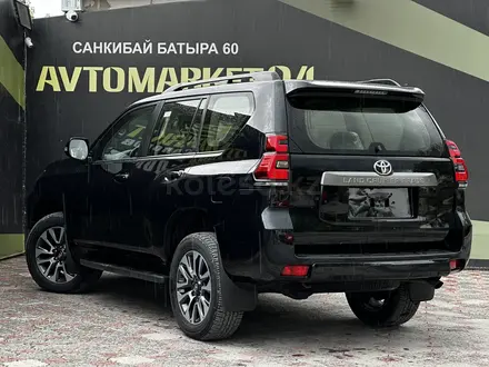 Toyota Land Cruiser Prado 2022 года за 35 000 000 тг. в Актобе – фото 4