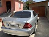 Mercedes-Benz S 320 1999 года за 4 000 000 тг. в Шымкент – фото 4