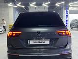 Volkswagen Tiguan 2021 годаfor9 900 000 тг. в Шымкент – фото 2