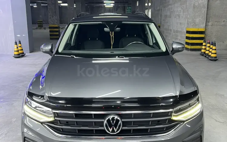 Volkswagen Tiguan 2021 годаfor9 900 000 тг. в Шымкент