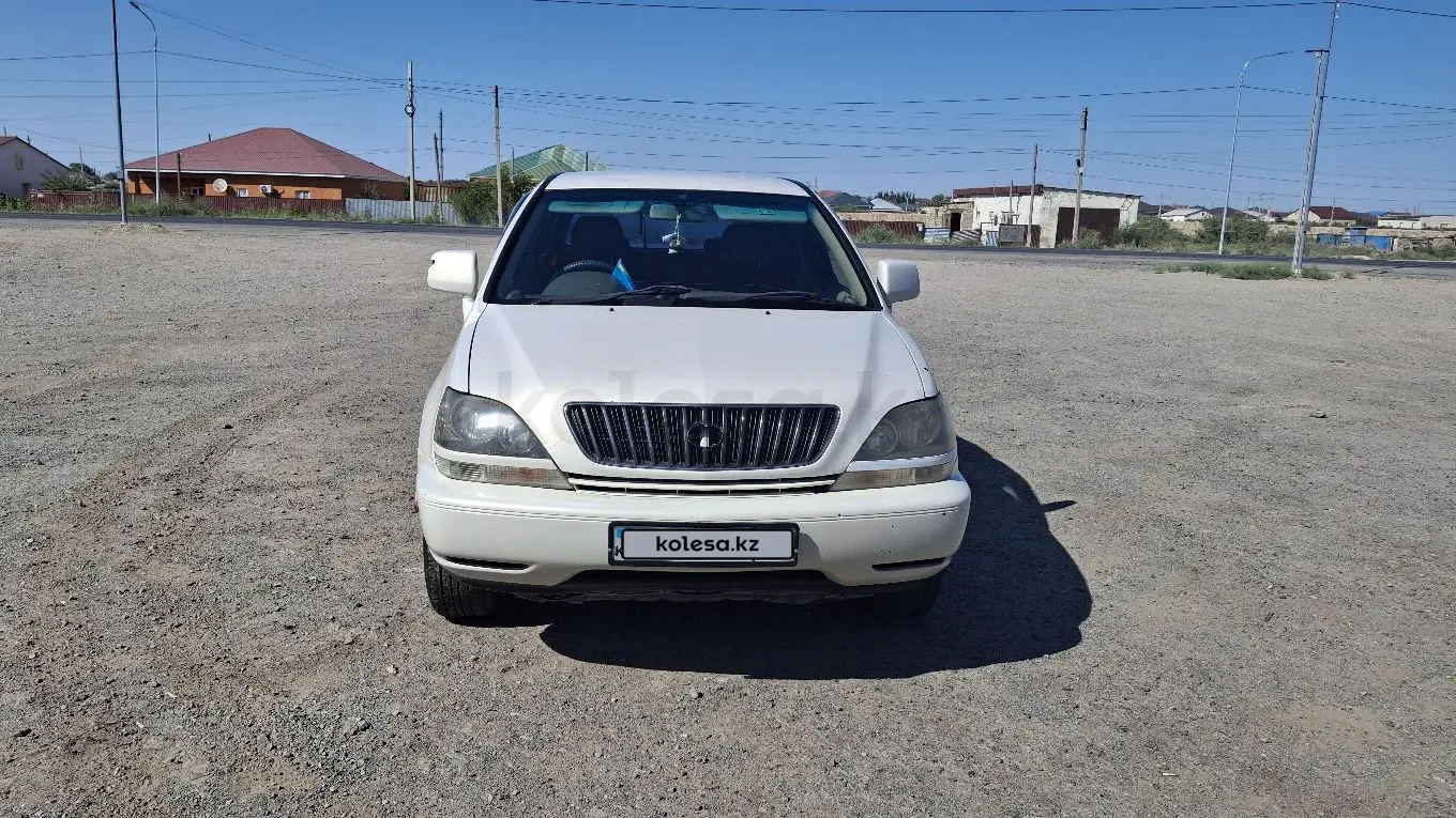 Toyota Harrier, 2001