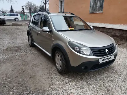 Renault Sandero Stepway 2014 года за 4 700 000 тг. в Актобе – фото 2