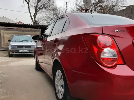 Chevrolet Aveo 2013 года за 2 700 000 тг. в Шымкент – фото 5