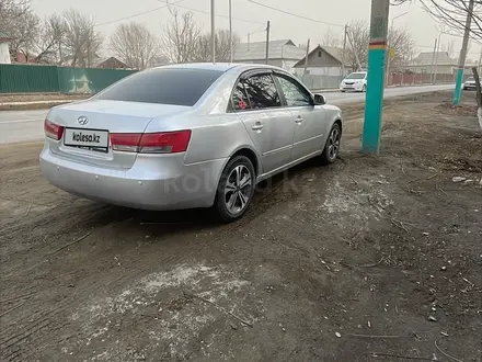 Hyundai Sonata 2007 года за 3 500 000 тг. в Шиели – фото 2