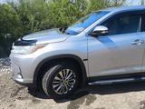 Toyota Highlander 2019 года за 17 000 000 тг. в Усть-Каменогорск – фото 2