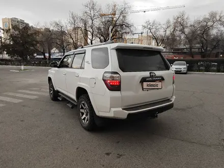 Toyota 4Runner 2017 года за 18 500 000 тг. в Алматы – фото 8