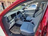 Hyundai Kona 2023 года за 12 500 000 тг. в Шымкент – фото 5