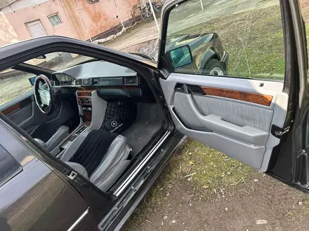 Mercedes-Benz E 280 1992 года за 1 600 000 тг. в Тараз – фото 12