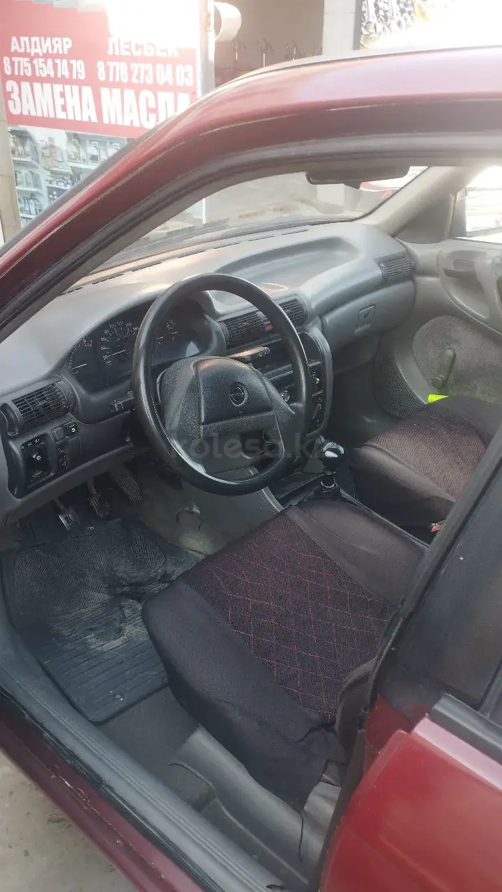 Opel Astra, 1992