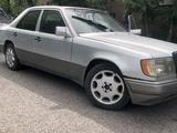 Mercedes-Benz E 260 1993 года за 900 000 тг. в Алматы – фото 3