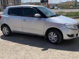 Skoda Fabia 2012 года за 1 800 000 тг. в Атырау – фото 2