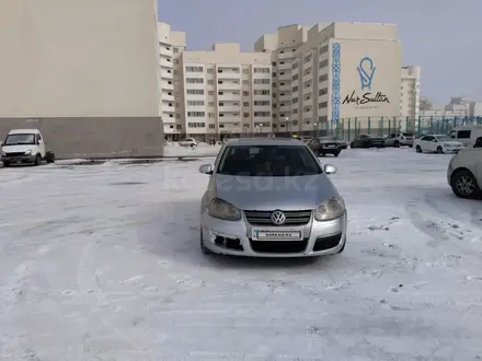 Volkswagen Jetta 2005 года за 2 000 000 тг. в Астана – фото 4