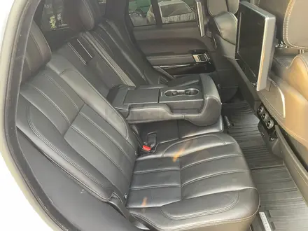 Land Rover Range Rover 2014 года за 29 500 000 тг. в Алматы – фото 23