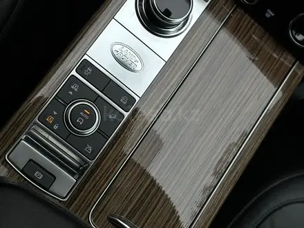 Land Rover Range Rover 2018 года за 33 500 000 тг. в Алматы – фото 18