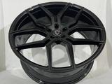 Премиальные диски C087F R22 5x112 (Audi, Mercedes, BMW G-series) Gloss Blac за 640 000 тг. в Алматы – фото 2