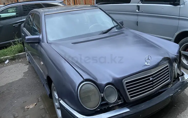 Mercedes-Benz E 280 1996 года за 1 300 000 тг. в Астана