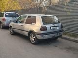 Volkswagen Golf 1993 годаүшін1 200 000 тг. в Астана – фото 2