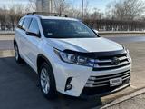 Toyota Highlander 2018 года за 16 500 000 тг. в Астана – фото 3