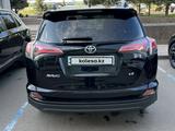 Toyota RAV4 2017 года за 10 450 000 тг. в Астана – фото 3