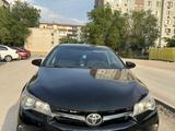 Toyota Camry 2015 года за 9 400 000 тг. в Актобе