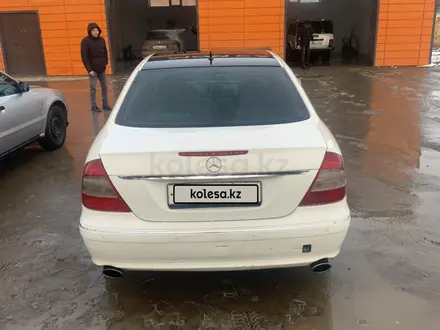 Mercedes-Benz E 350 2008 года за 3 000 000 тг. в Актобе – фото 5