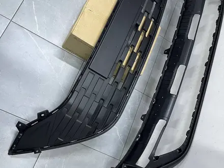 Накладка в бампер + решетка Hyundai Bayon 2021-2025 NEW ORIGINAL за 10 000 тг. в Алматы – фото 2