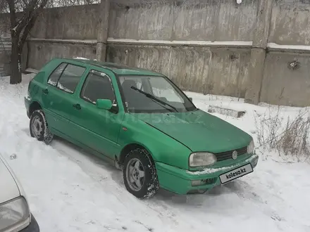 Volkswagen Golf 1996 года за 900 000 тг. в Актобе – фото 5