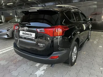 Toyota RAV4 2015 года за 9 500 000 тг. в Алматы – фото 13