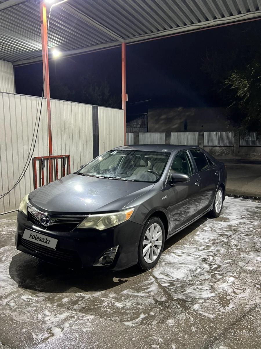 Toyota Camry 2012 г.