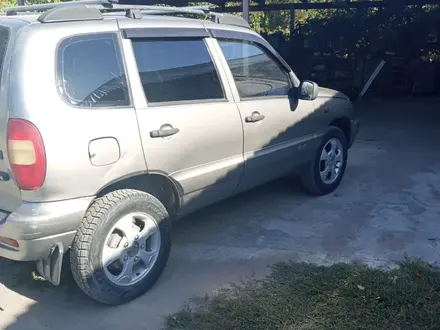 Chevrolet Niva 2007 года за 2 100 000 тг. в Алматы – фото 2