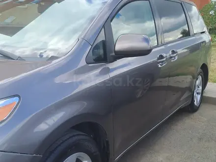 Toyota Sienna 2013 года за 12 300 000 тг. в Астана – фото 17