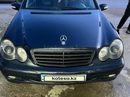 Mercedes-Benz C 200 2001 года за 2 500 000 тг. в Жетысай – фото 6