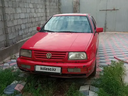 Volkswagen Vento 1993 года за 1 100 000 тг. в Каскелен – фото 2