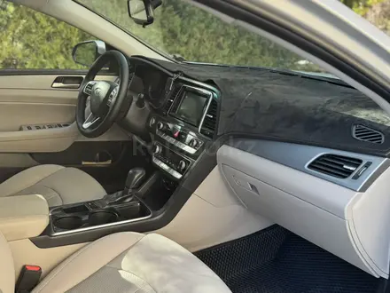 Hyundai Sonata 2019 года за 8 400 000 тг. в Шымкент – фото 11