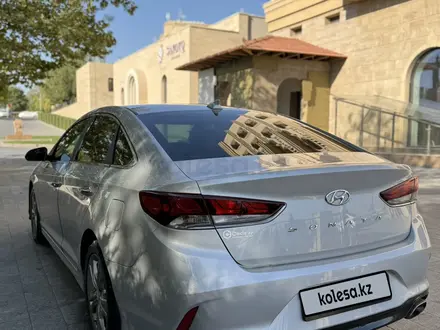 Hyundai Sonata 2019 года за 8 400 000 тг. в Шымкент – фото 4