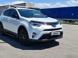 Toyota RAV4 2019 года за 15 000 000 тг. в Алматы