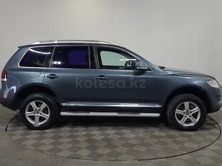 Volkswagen Touareg 2007 года за 6 190 000 тг. в Алматы – фото 4