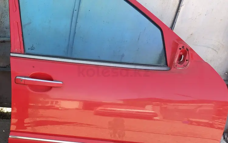 W210 передняя правая, левая дверь за 20 000 тг. в Алматы