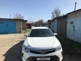 Toyota Camry 2016 года за 12 600 000 тг. в Костанай – фото 2