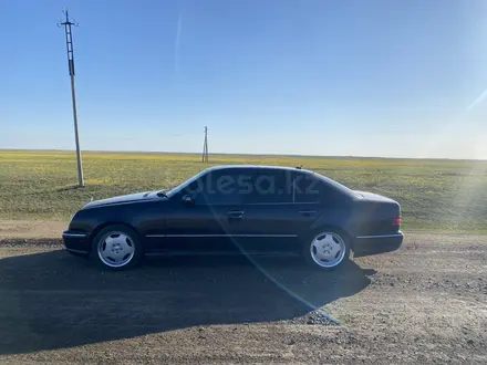 Mercedes-Benz E 430 1999 года за 6 300 000 тг. в Семей – фото 4