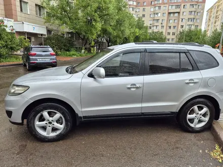 Hyundai Santa Fe 2009 года за 5 700 000 тг. в Астана