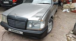 Mercedes-Benz E 220 1991 годаүшін1 300 000 тг. в Алматы – фото 2
