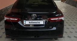 Toyota Camry 2019 года за 17 500 000 тг. в Алматы – фото 4