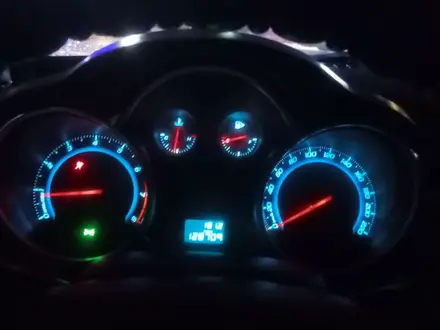 Chevrolet Cruze 2011 года за 3 650 000 тг. в Шымкент – фото 4