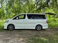 Toyota Alphard 2004 года за 7 500 000 тг. в Алматы – фото 2