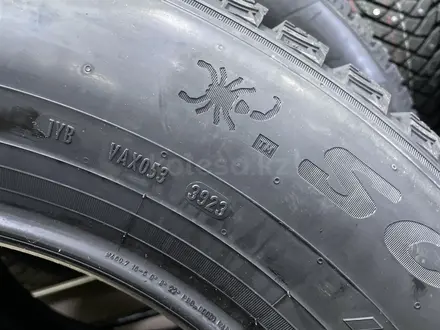 265/60/R18 Pirelli Scorpion Ice Zero 2 шипованные Россия за 73 000 тг. в Астана – фото 2